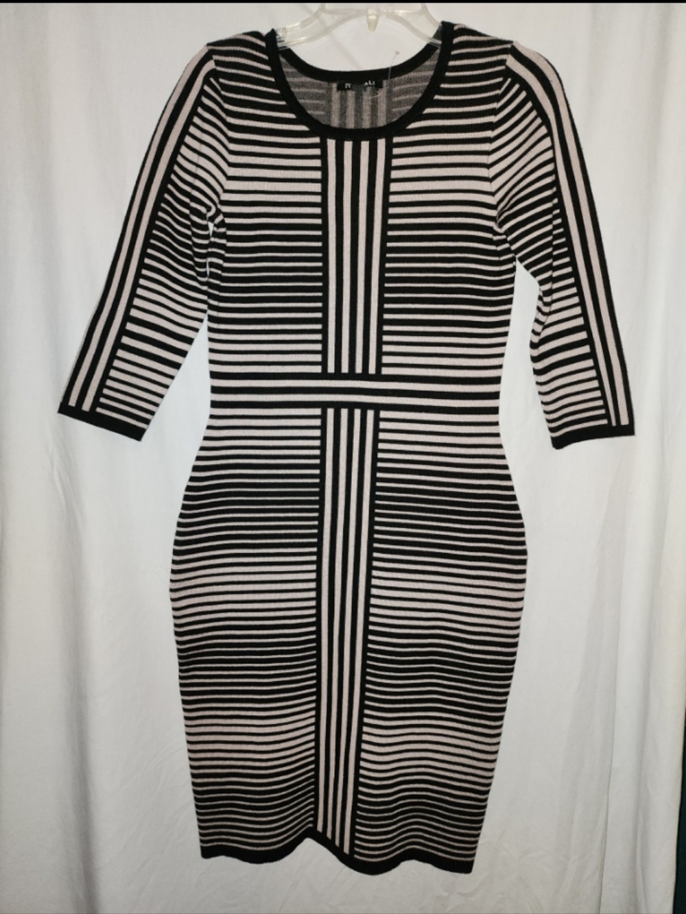 Roz & ali womens size medium black tan striped Sweater dress